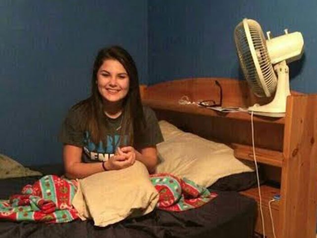 Por esta foto su novio supuso que lo engañaban