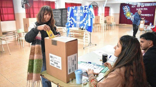 Muy baja participación: en el departamento La Capital votó solo el 39% del padrón hasta las 16