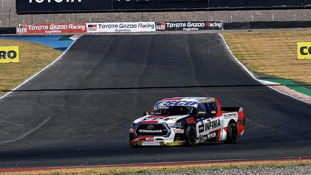 El de Paraná con la Toyota oficial va por la corona en San Juan.