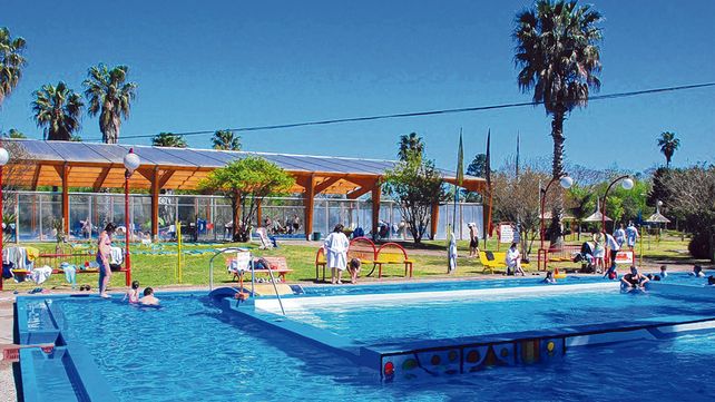 Calor invernal. Las piscinas termales permiten disfrutar de baños prolongados en pleno invierno bajo la luz del sol o de las estrellas
