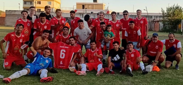 Asociación Rosarina de Fútbol: los torneos de mayores de la rama masculina comenzaron con muchos goles