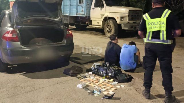 Coronda: secuestran más de un kilo y medio de marihuana y $677.000 durante un operativo