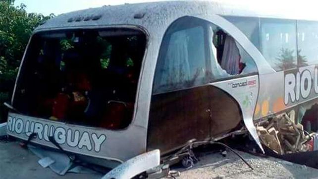 Tragedia de Villaguay: Testigo afirmó que el micro desvió directo al puente