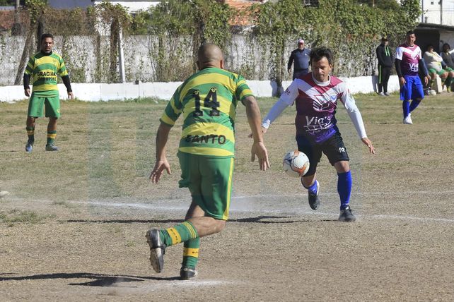 LPF: se pelearon los árbitros y suspendieron el Senior