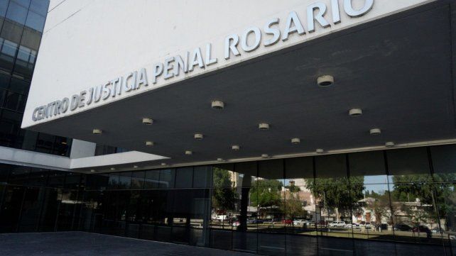 Ruiu quedará en prisión preventiva por dos años. Ruiu quedará en prisión preventiva por dos años.