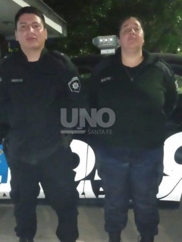 Dramático momento en Bº Nueva Pompeya: tres policías le salvaron la vida a un bebé que no podía respirar