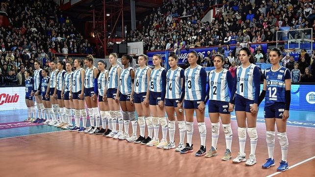 Las Panteras jugaron ante Perú en el estadio Ángel Malvicino del Club Atlético Unión.