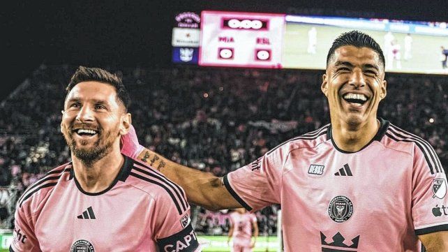 Con dos goles de Messi y dos de Suárez