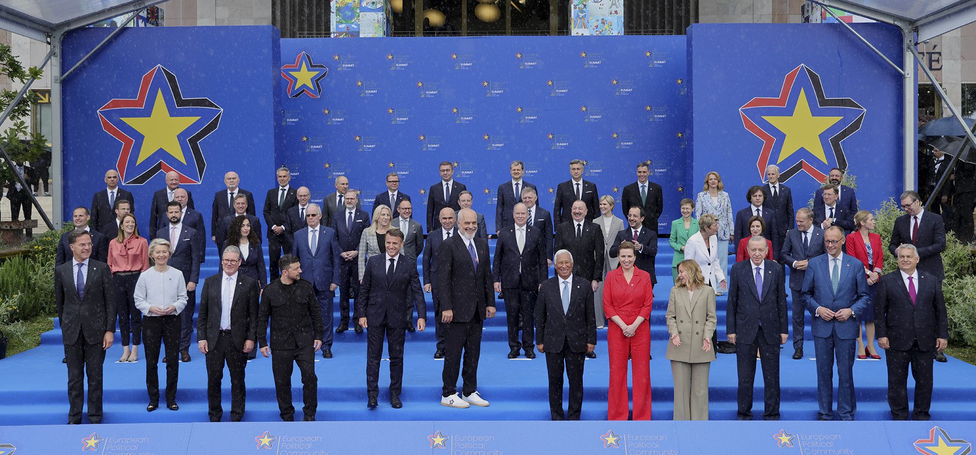 Los líderes de países y organizaciones europeas posan para una foto familiar durante la cumbre de la Comunidad Política Europea en Tirana, Albania, el viernes 16 de mayo de 2025. (Foto AP/Vlasov Sulaj) Los líderes de países y organizaciones europeas posan para una foto familiar durante la cumbre de la Comunidad Política Europea en Tirana, Albania, el viernes 16 de mayo de 2025. (Foto AP/Vlasov Sulaj)