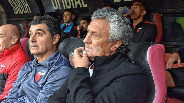 La contradicción de Pipo Gorosito en relación a la conformación del banco de un partido a otro.