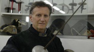 Maestro: Marcelo Cardarelli, como esgrimista, representó a Gimnasia y Esgrima. Hoy da clases en Jockey Club.