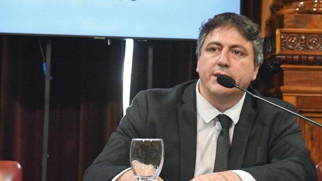 El senador de LLA