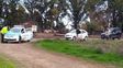 La policía llegó al campo del peaje alternativo. La policía llegó al campo del peaje alternativo.