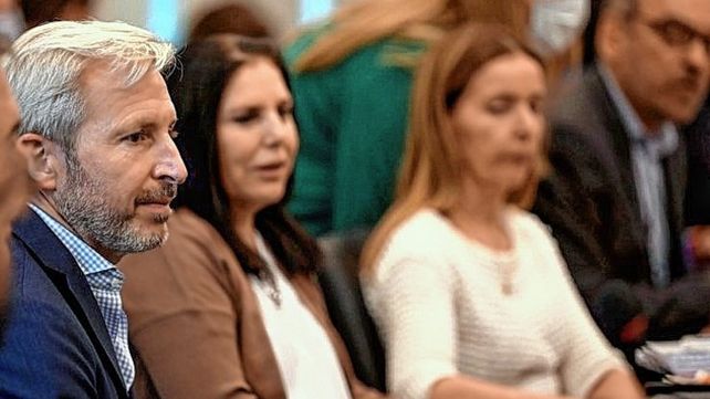 Firmaron el dictamen del proyecto de acuerdo con el FMI