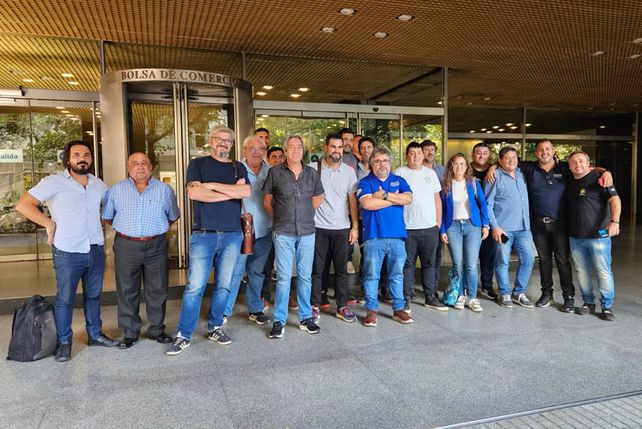 Negociación. Los paritarios de la federación nacional aceitera y del sindicato de San Lorenzo