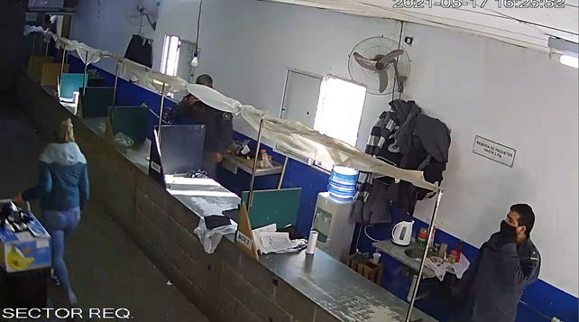Ante los ojos de los agentes penitenciaros: así se fugaron dos presos de la cárcel de Piñero.&nbsp;