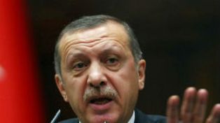Haciendo gala de su gran oratoria, el presidente de Turquía evitó que un hombre se suicidara