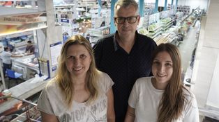Evangelina Franchi, Gustavo Serra y Martina Serra, al frente de Serra Electricidad.