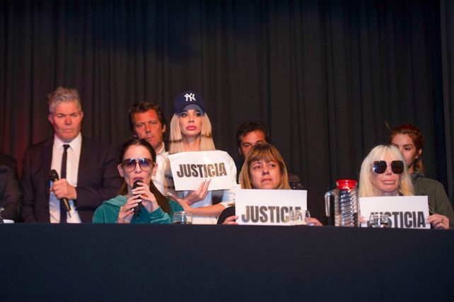 Los participantes de la conferencia de prensa pidieron justicia por Silvina Luna.