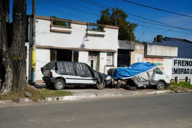 Un hombre sufrió quemaduras el martes 27 de octubre de 2026 durante un incendio en Felipe Moré al 3000.