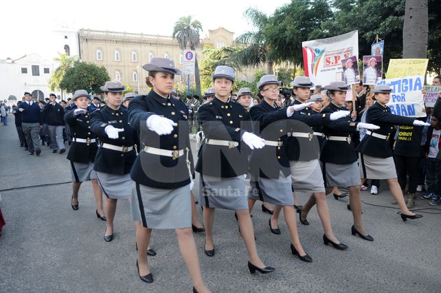 Frenar la violencia, el eje de los discursos en el acto del 25 de Mayo