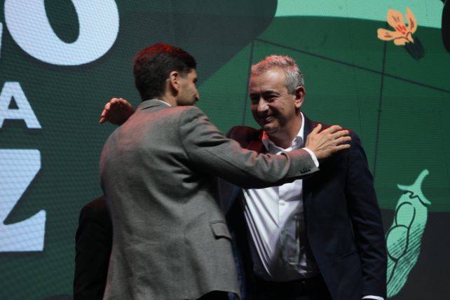 El intendente de Rosario, Pablo Javkin, y el gobernador Pullaro, durante el acto inaugural.