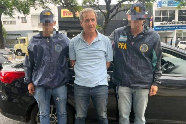 Gustavo Juliá Gustavo Juliá
