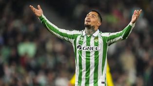 Chimy Alvarez tiene un muy buen presente en el Betis de Sevilla, aunque no se olvida de sus orígenes. Soy hincha de Central, confesó.