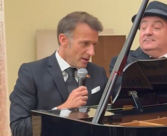 Macron debutó como cantante en una cena de Estado en su honor en Armenia