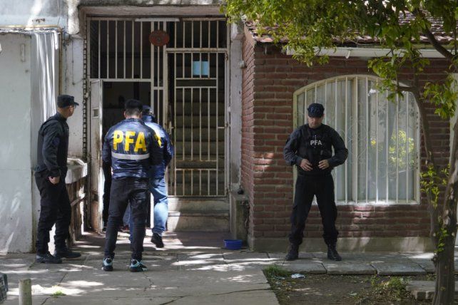 Ataque a los Tribunales Federales: allanamientos en Rosario y la celda de René Ungaro en Rawson