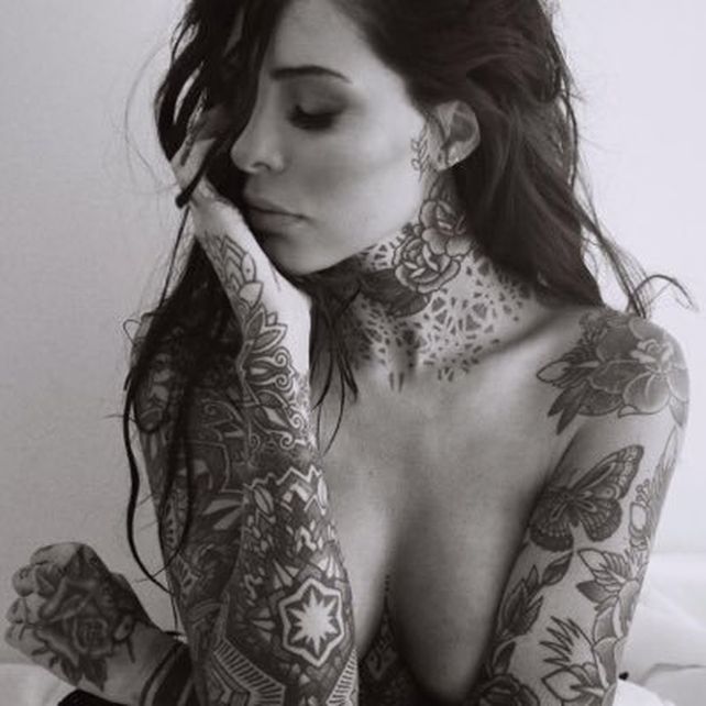 Candelaria Tinelli se hizo un piercing que no se puede mostrar...