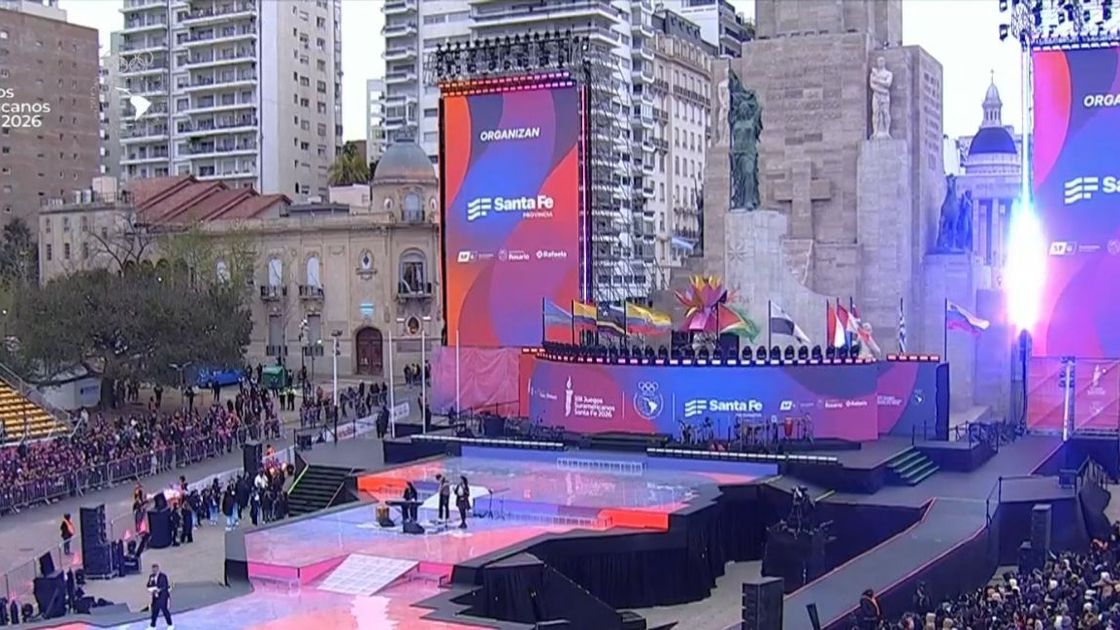 La ceremonia de apertura de los Juegos Suramericanos ya empezó en el Monumento a la Bandera