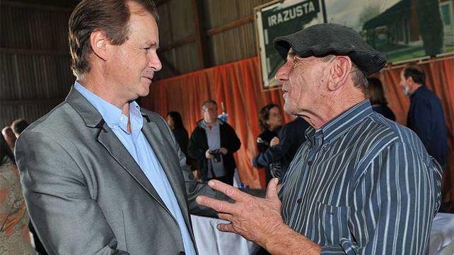 Bordet aseguró que los trabajadores no serán una variable de ajuste
