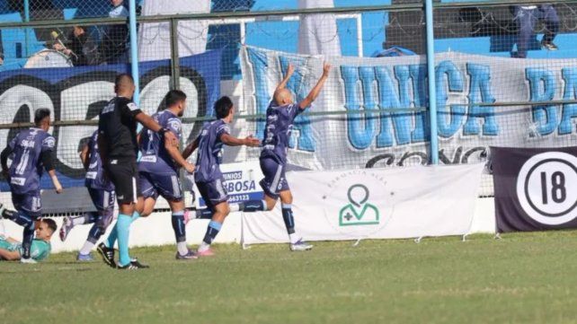 Gimnasia de Concepción del Uruguay pelea por no descender.