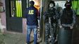 Personal de la Agencia de Investigación Criminal (AIC) detuvo a dos mujeres presuntamente implicadas en una serie de extorsiones a comerciantes en Rosario. 