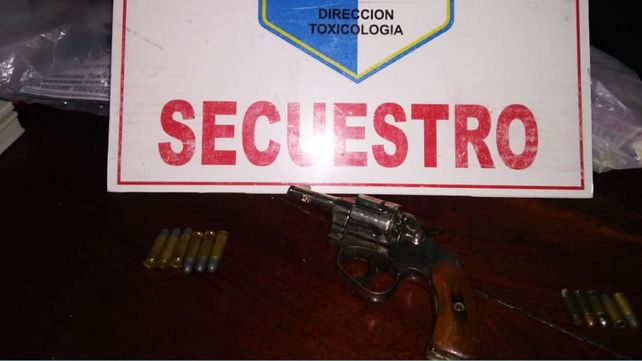 Allanamientos con secuestro de droga en Paraná