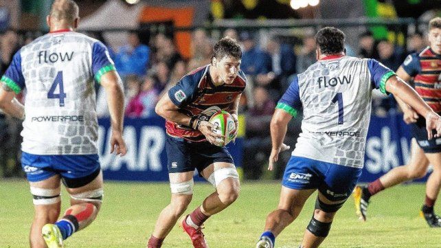 El santafesino Manuel Bernstein es el capitán de Pampas que festejó en el CASI. El santafesino Manuel Bernstein es el capitán de Pampas que festejó en el CASI.