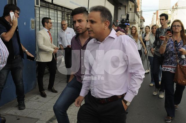 Fuera de la fuerza. El comisario luego de haberse presentado en el Ministerio Público de la Acusación.&nbsp;