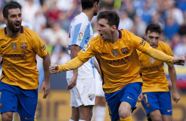 Lionel celebra el gol del triunfo que lelgó tras una espectacular pirueta. Marcó once tantos esta temporada.