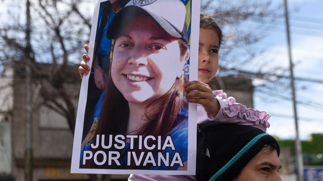 Ivana Garcilazo tenía 32 años. el pasado 30 de septiembre fue asesinada de un piedrazo en Mointevideo y Ovidio Lagos cuando regresaba del Gigante de Arroyito&nbsp;