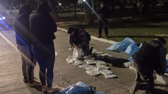 La droga fue hallada el domingo por dos cazadores que dieron aviso a la policía