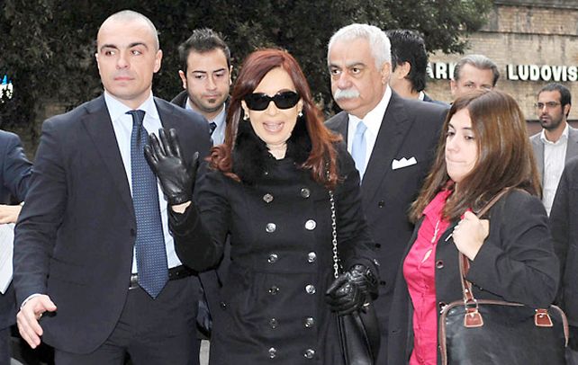 Presidenta de lujo. Cristina llegó ayer a Roma para ver al Papa argentino.