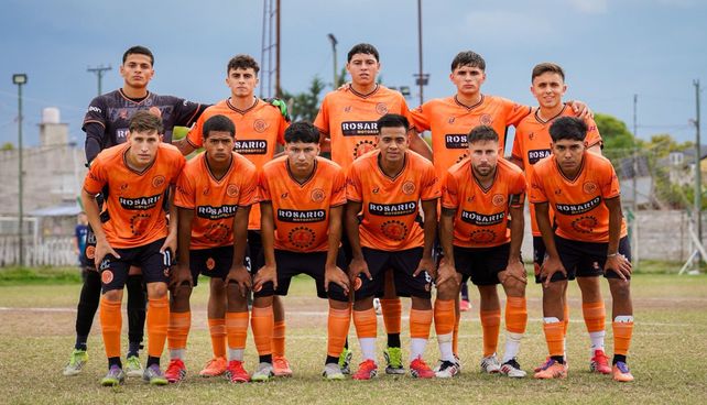 Asociación Rosarina de Fútbol. Adiur goleó a Tiro Federal en el Viaducto por 5 a 1 y es puntero en la Primera A.&nbsp;