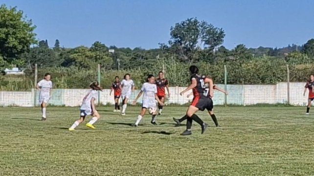 San Benito Paraná llegó a los siete puntos y lidera el grupo.