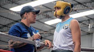 Brian Castaño participó de una actividad solidaria en la cárcel de Olmos.