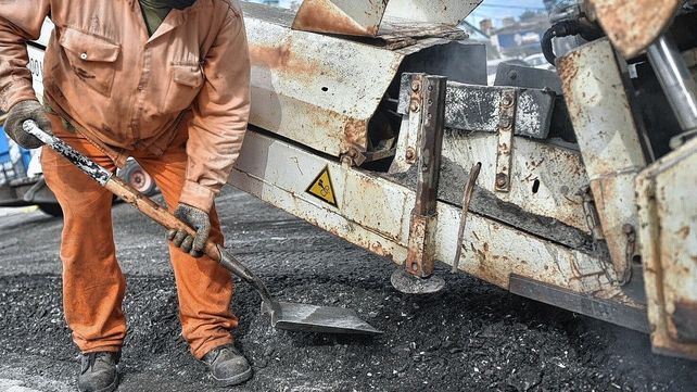 Trabajos de bacheo en la ciudad de Santa Fe