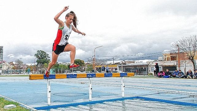 Atleta entrerriana corrió y atrapó a ladrón que le había arrebatado su celular