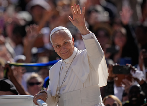 El papa León XIV ya fue internado en Roma para una operación por un nódulo pulmonar