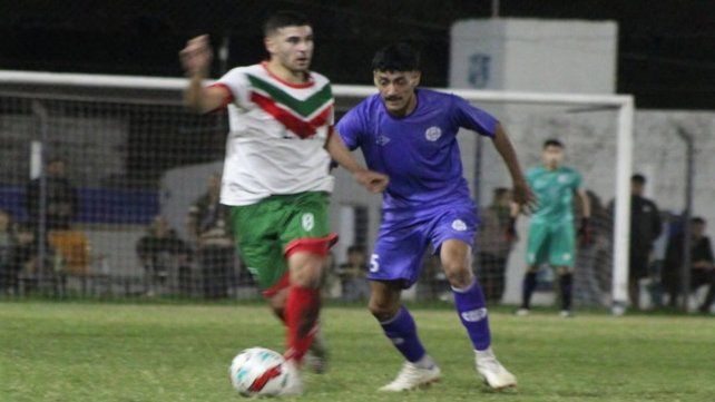 La Copa Desafío tendrá su primer finalista. En la ida ganó Paraná 1 a 0.