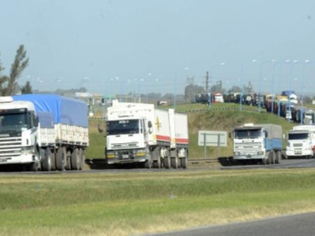La intención es construir nuevo acceso vial que tiene como objetivo mejorar la circulación del tránsito en la zona del cordón industrial.